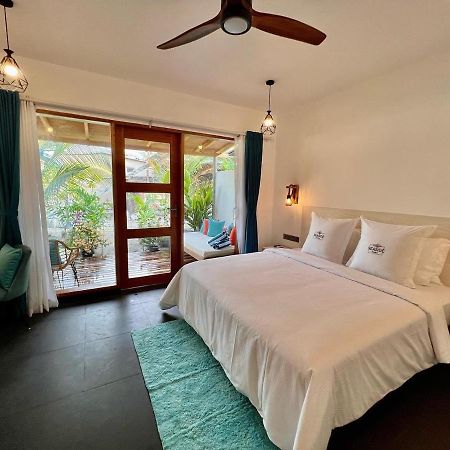 ホテル Seaside Dhigurah ディグラ エクステリア 写真